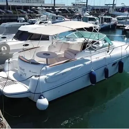 Botel Barco Marina De